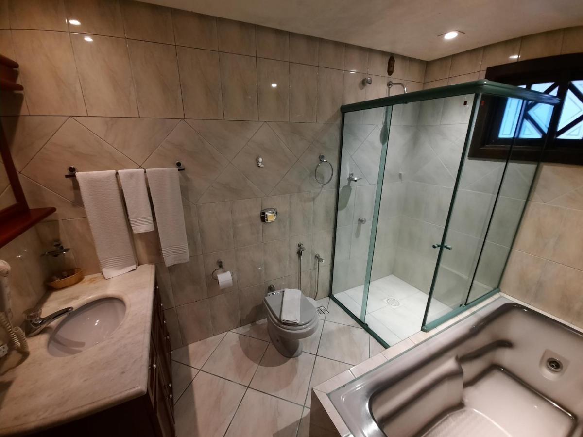 Deluxe Double or Twin Room Spa Bath
