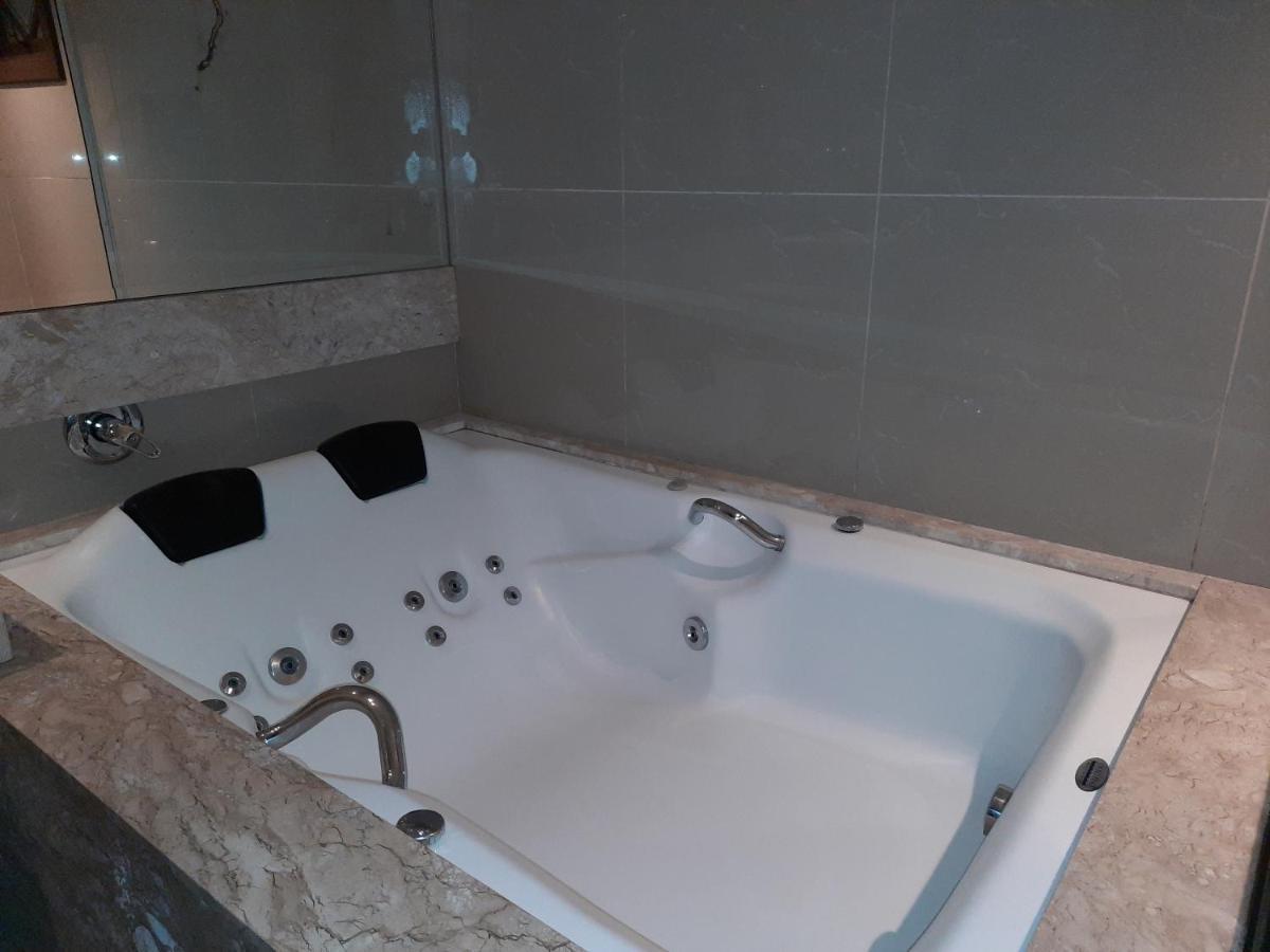 Deluxe Double Room Spa Bath