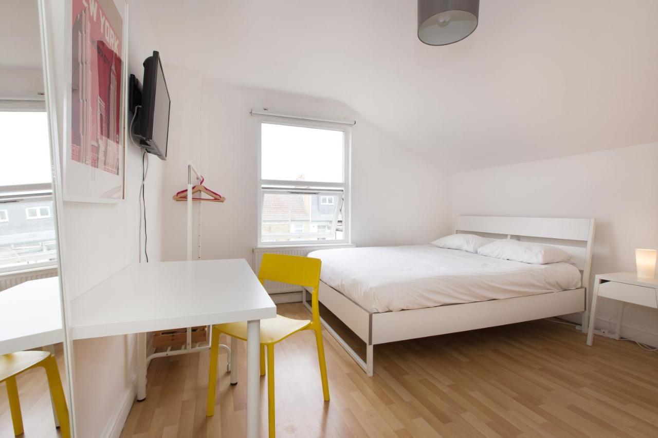 Double Room Private Bathroom