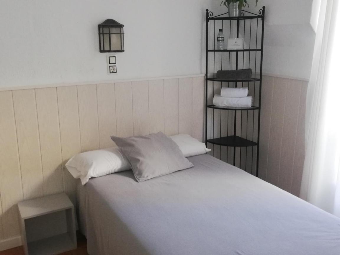 Habitación Individual Estándar con baño compartido