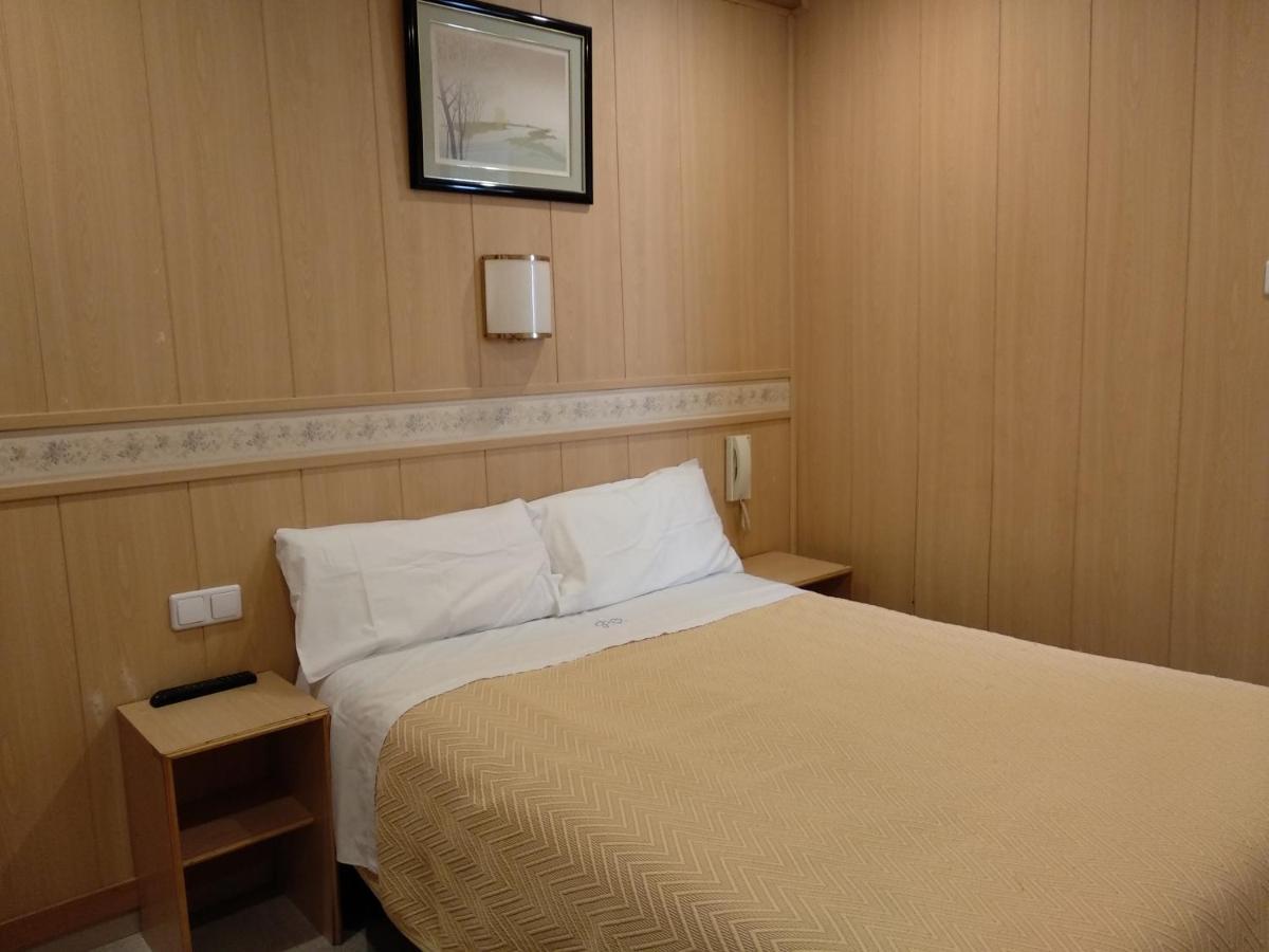 Economy Double Room,1085742133:JPEG