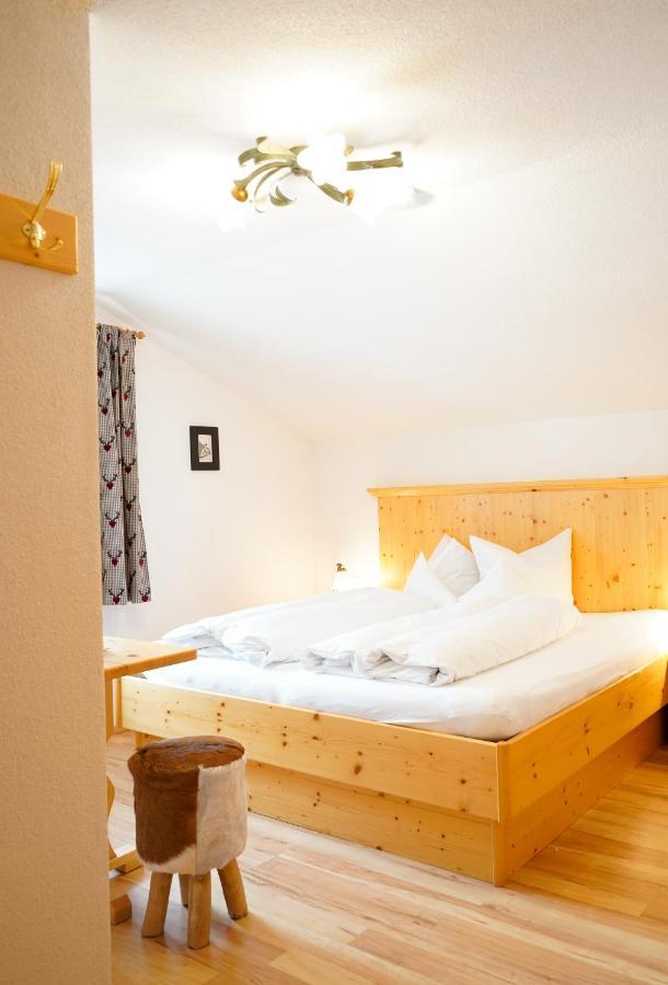 Three-Bedroom Apartment,1078114183:JPEG