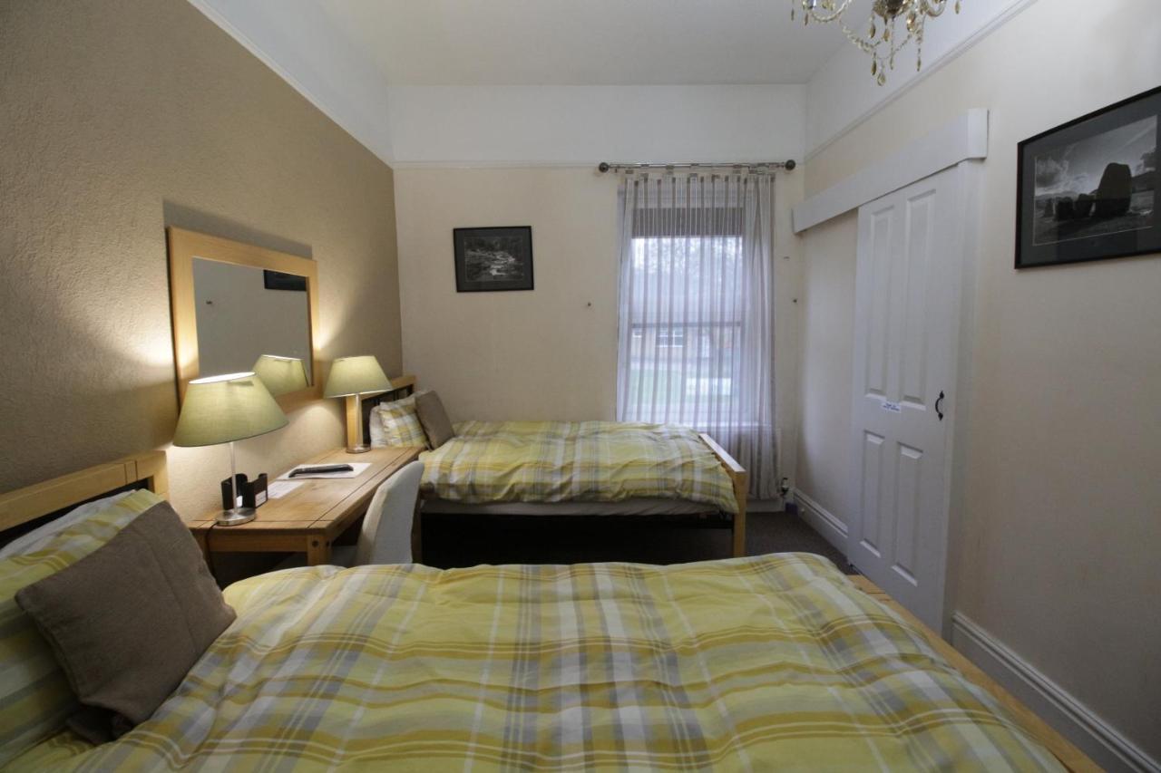 Twin Room Bathroom
