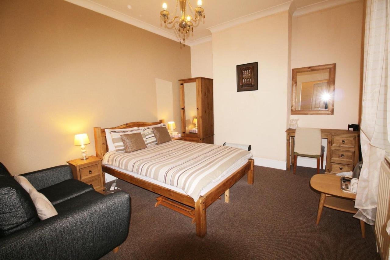 Double Room Private Bathroom