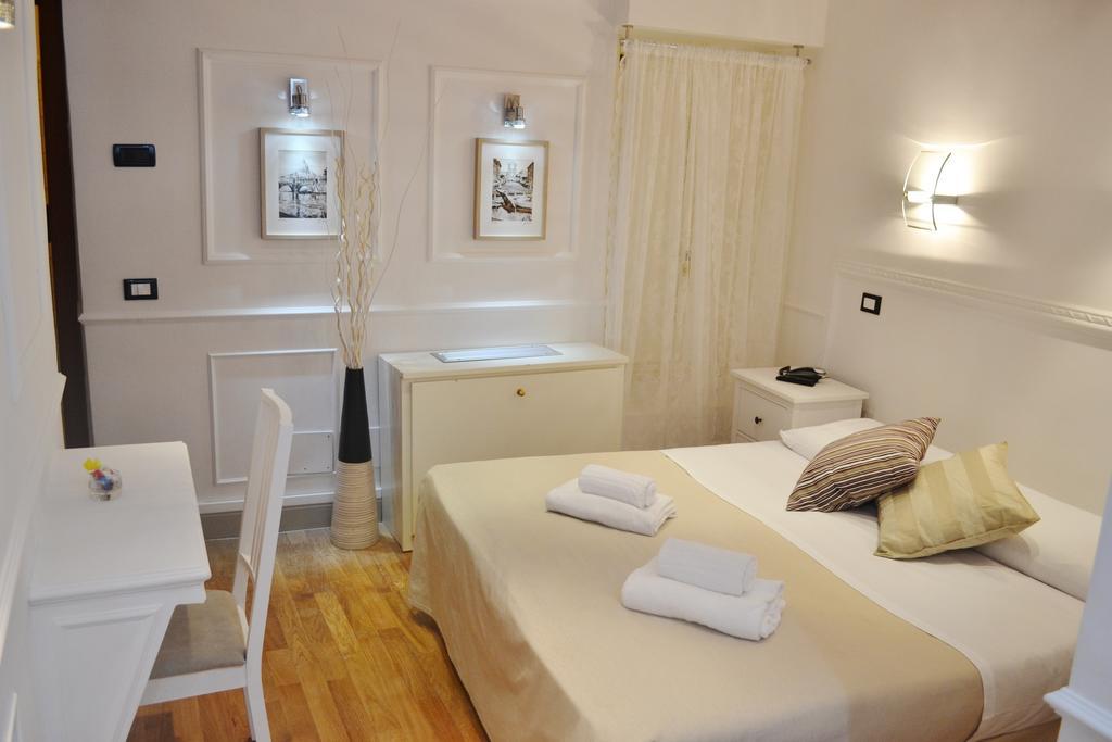 Habitación Doble Pequeña