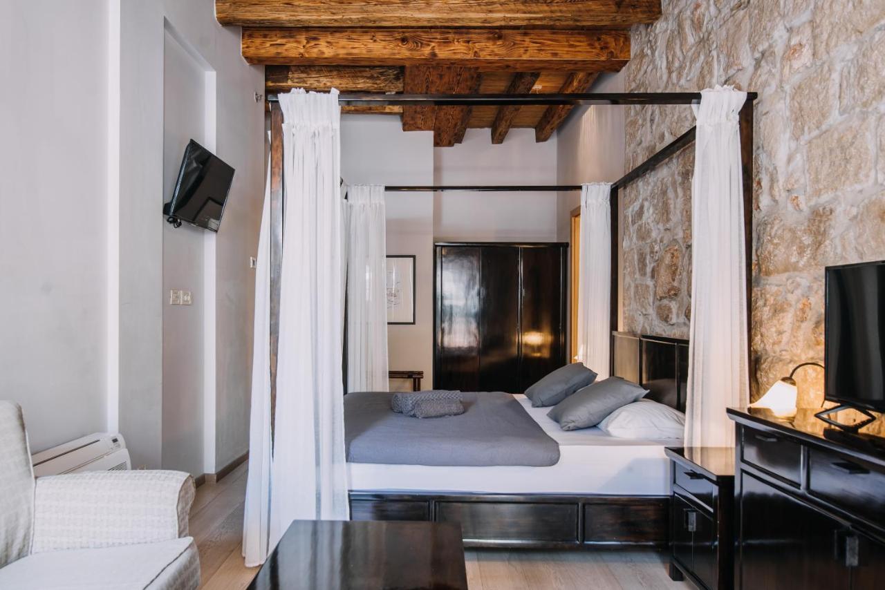 Deluxe Double Room with Terrace - Ground Floor