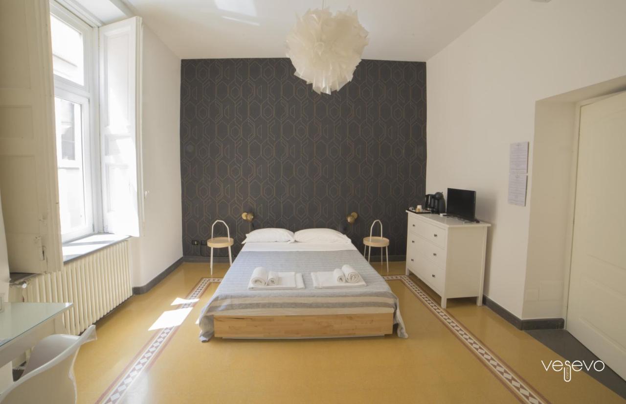 Driepersoonskamer met Eigen Externe Badkamer