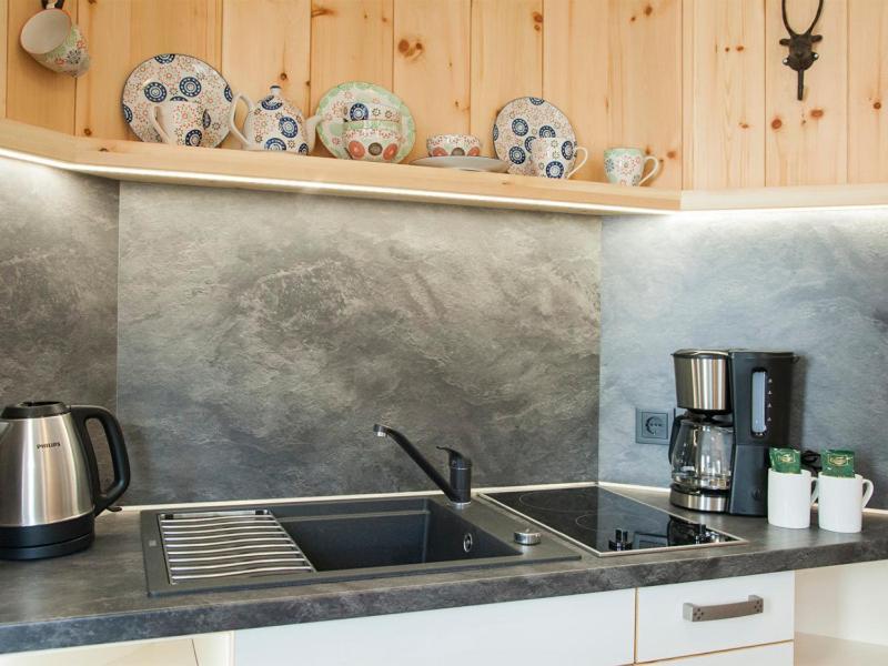 Suite,1132477830:JPEG