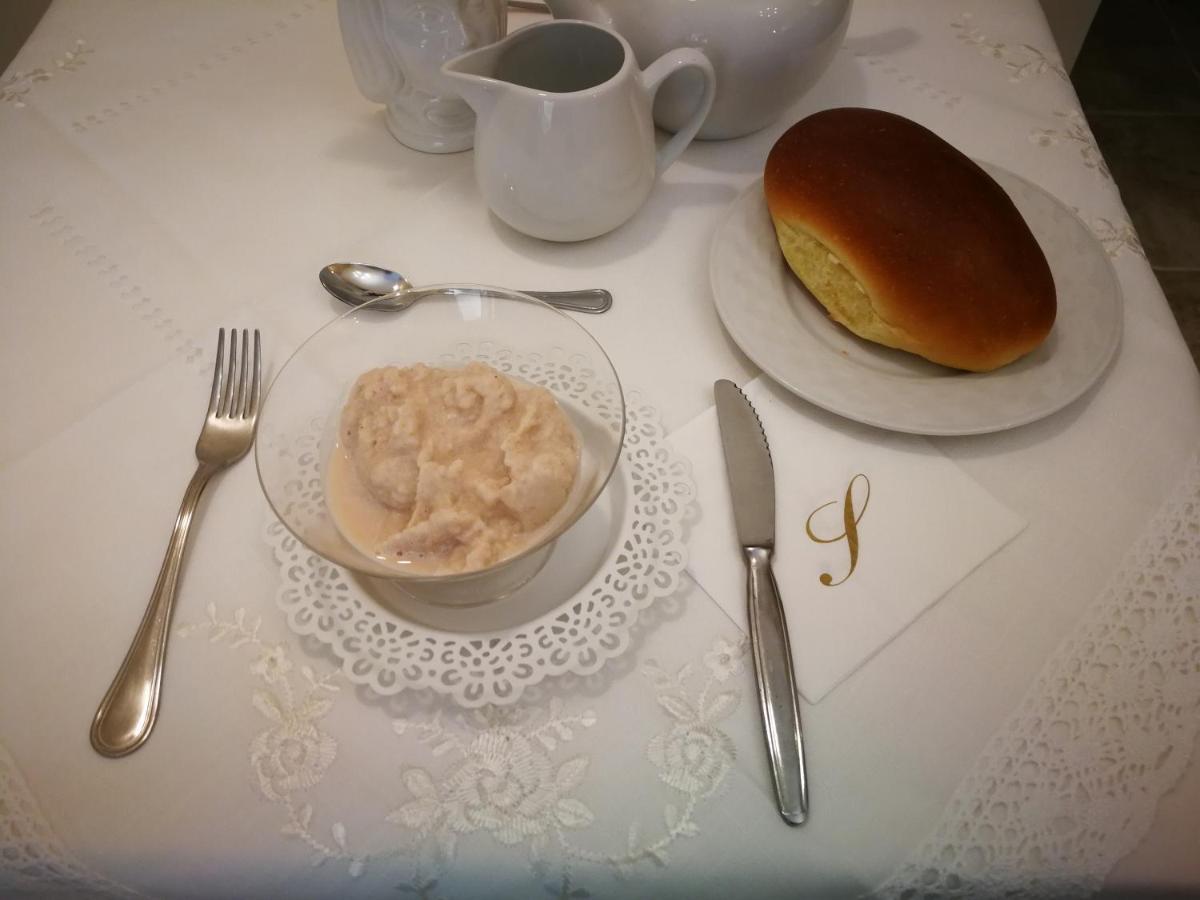 Family Room,1135846646:JPEG