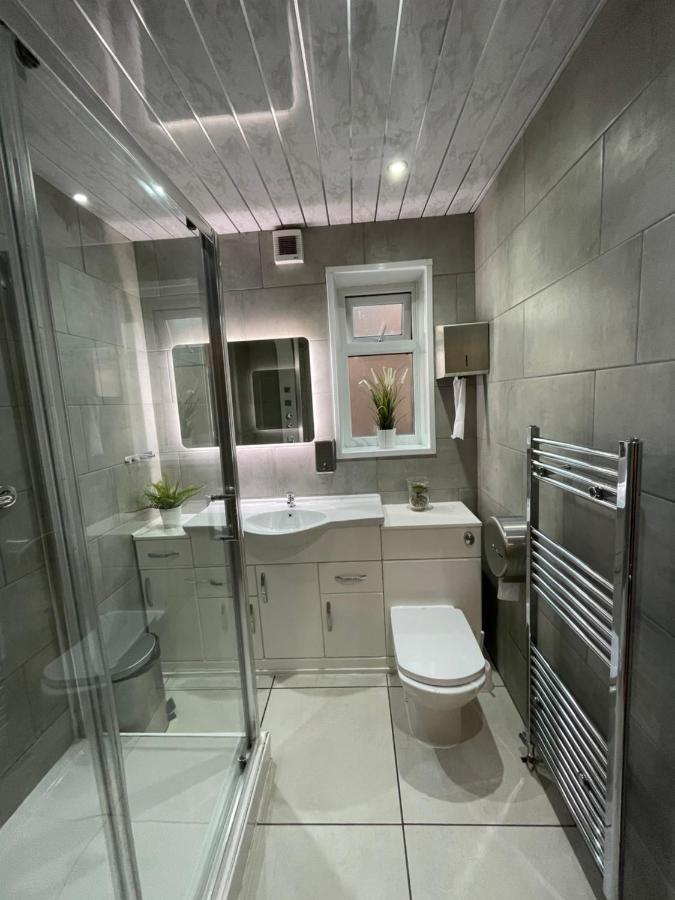 Standard Double Room with Shared Bathroom