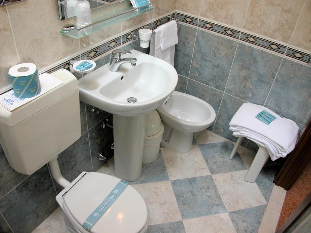 Quarto Duplo