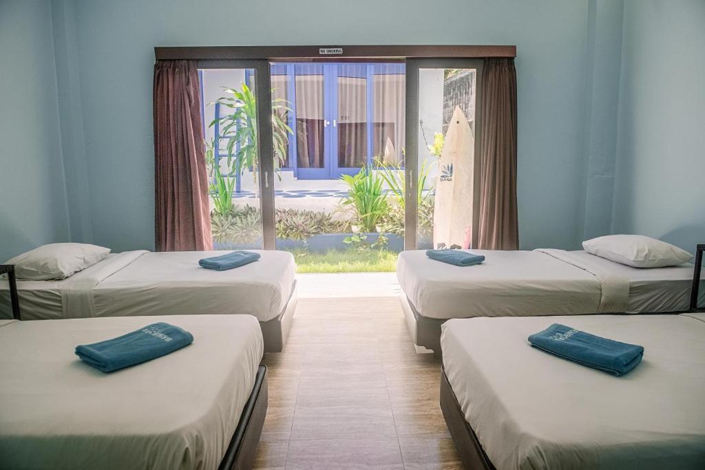 Family Room,1212943147:JPEG