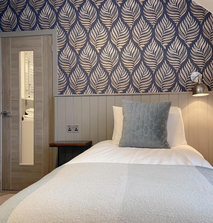 Single Room with Shower