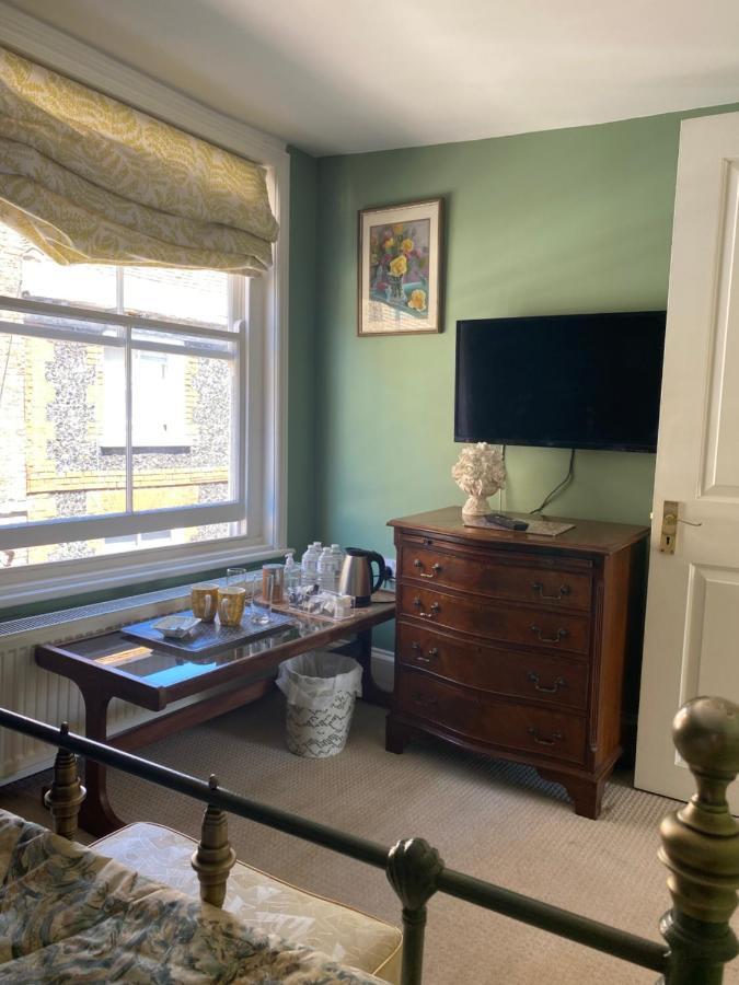 Double Room with Shared Bathroom