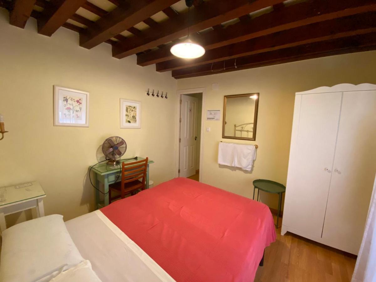 Budget Double Room with shared bathroom (no TV, no sink),1248921277:JPEG