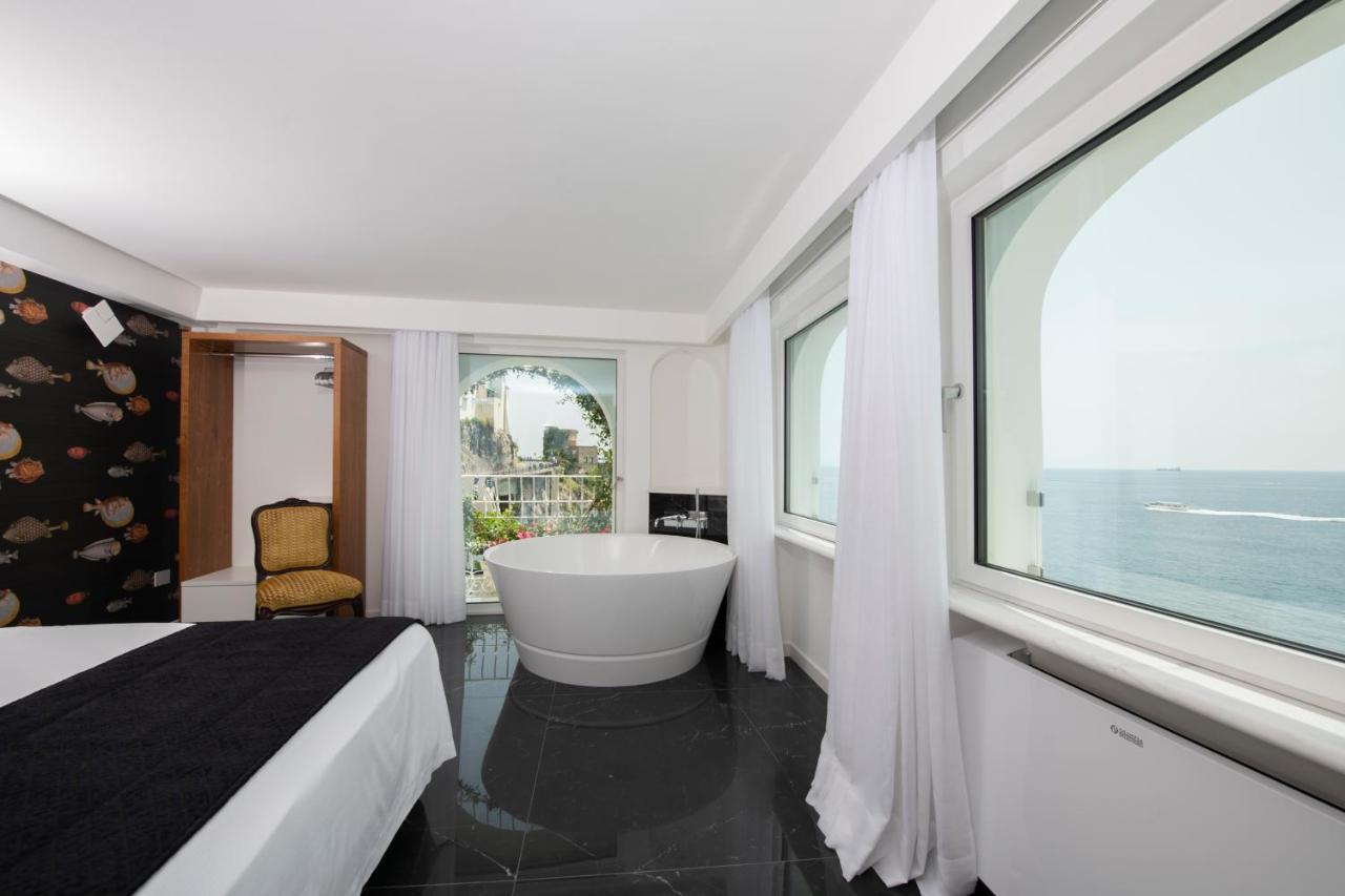 Deluxe Double Room Sea View