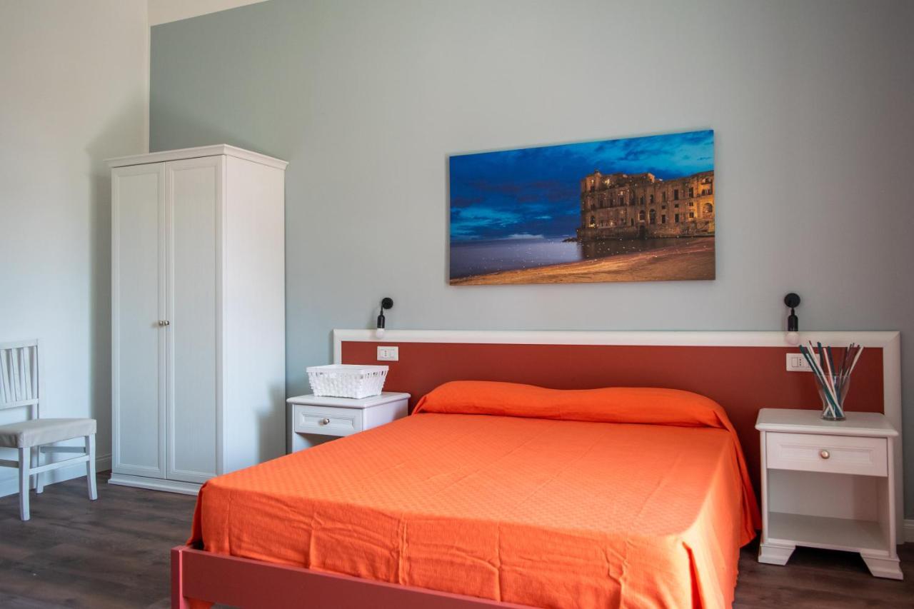 Camera Quadrupla Classic