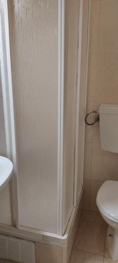 Triple Room Private Bathroom