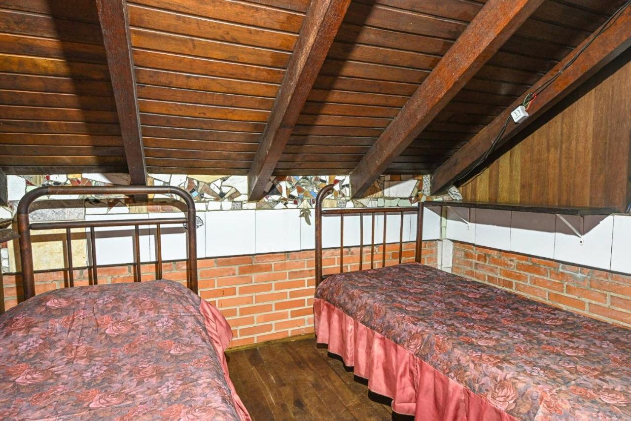 Single Bed Dormitory Room