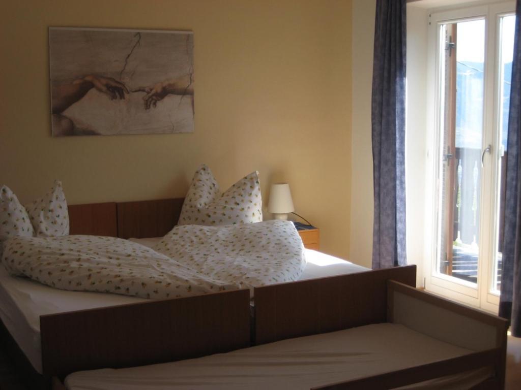 Apartment with Balcony,1328366039:JPEG