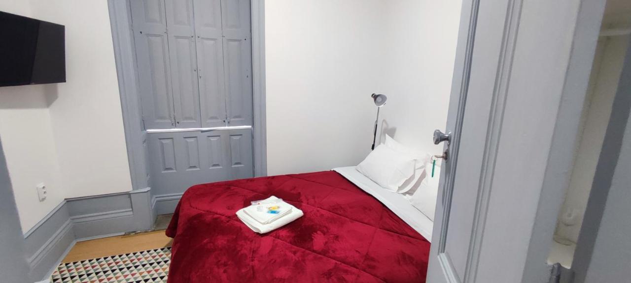 Quarto Duplo com Casa de Banho Partilhada