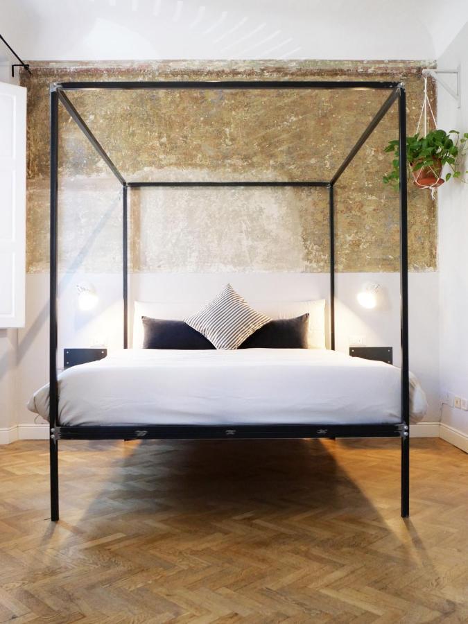 Double Room,1349894569:JPEG