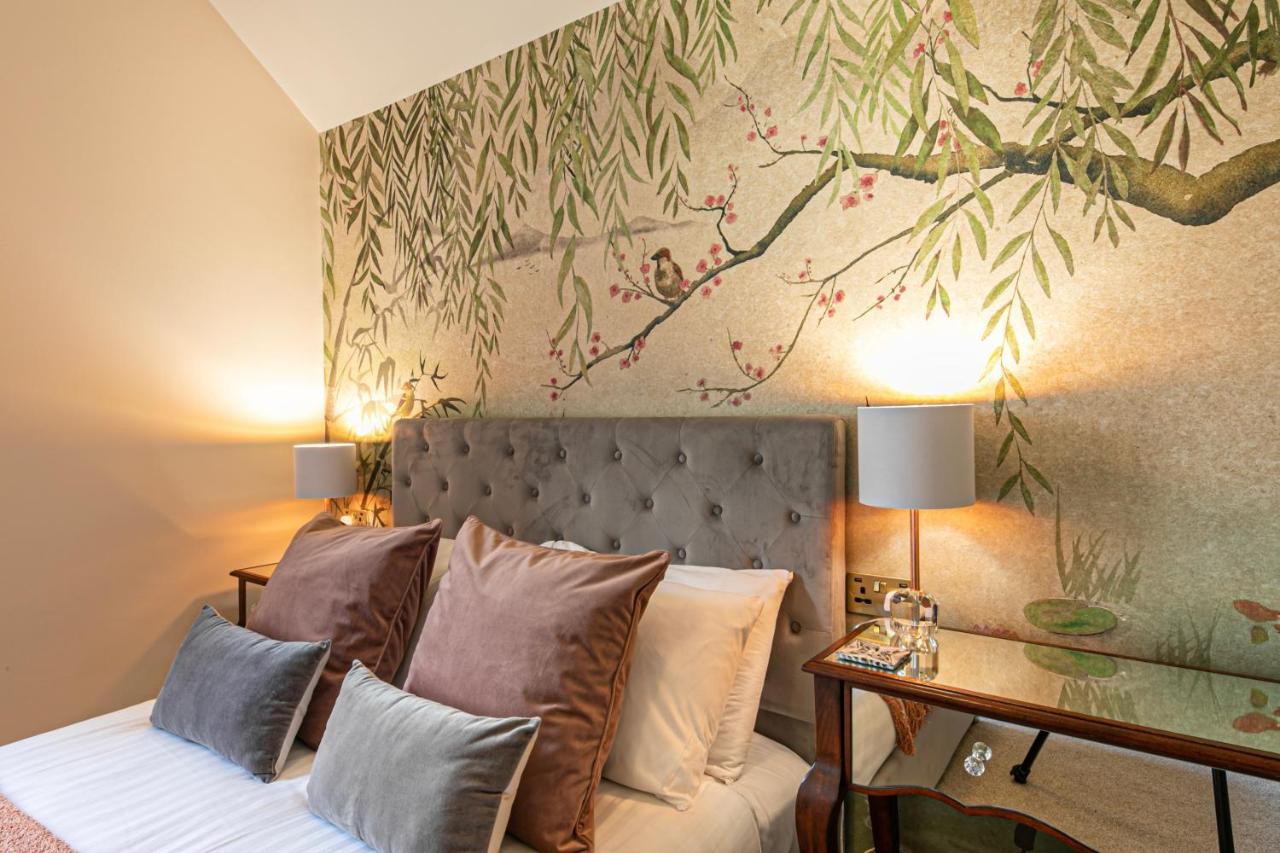 King Room with Mountain View