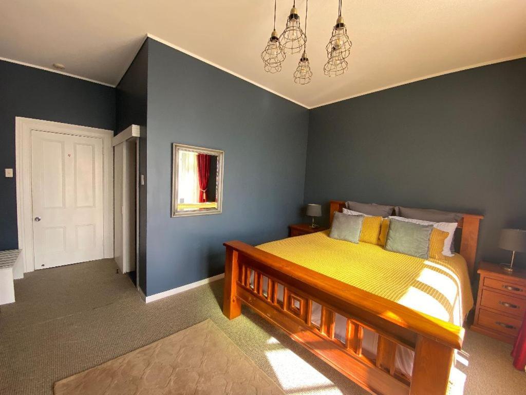 Superior King Room,1385906255:JPEG