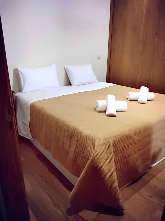 Quarto Duplo com Casa de Banho Privativa