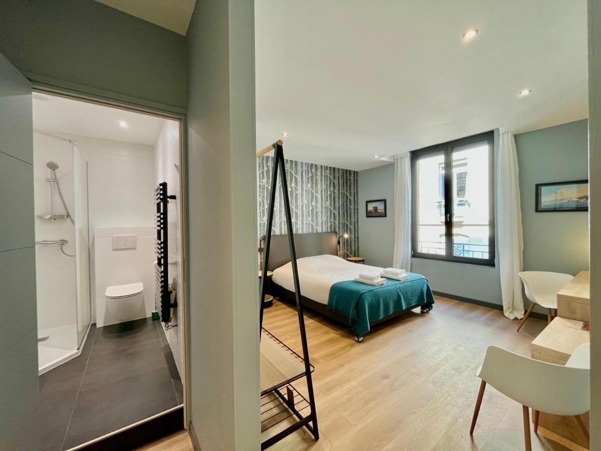 Double Room Private Bathroom