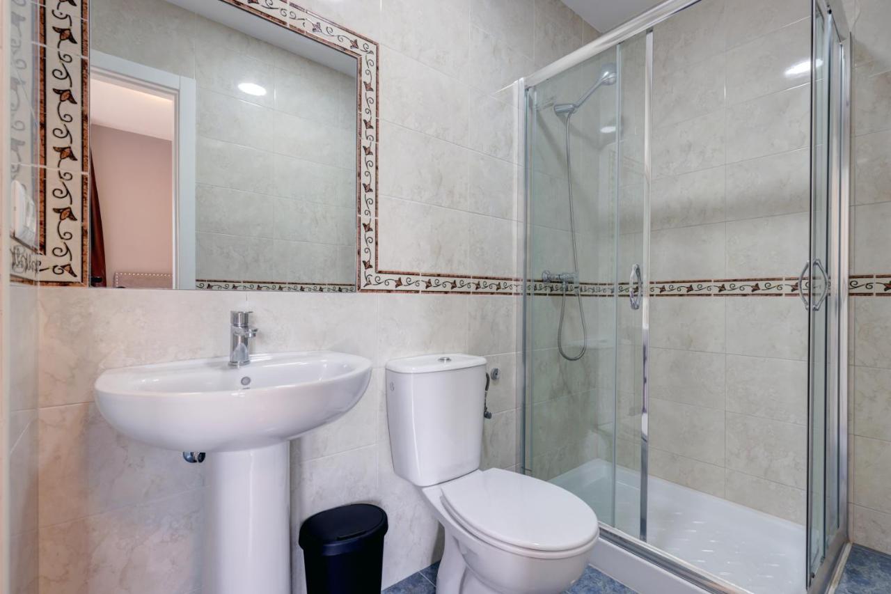 Large Double or Twin Room