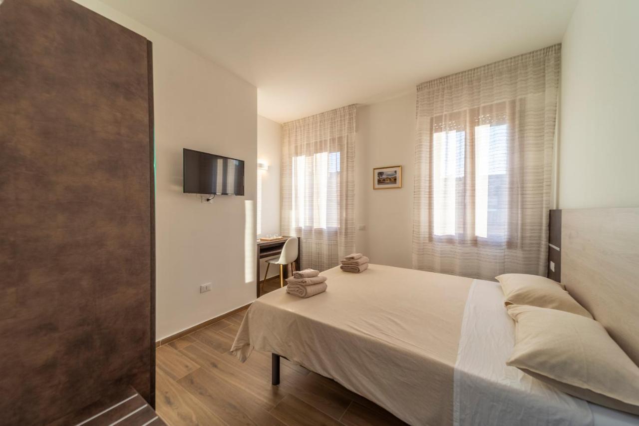 Double Room Private Bathroom