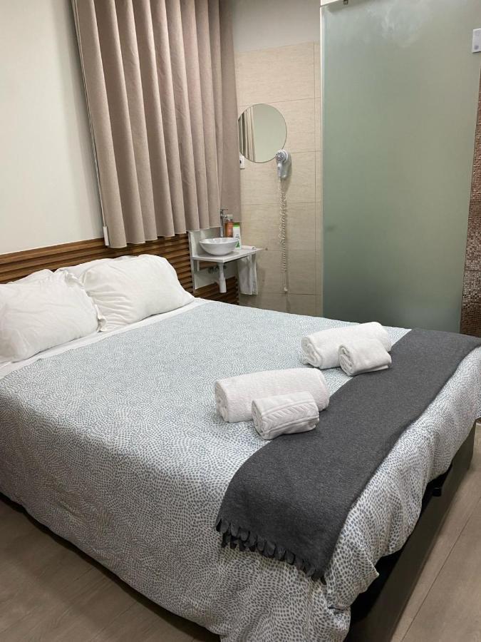Quarto Duplo