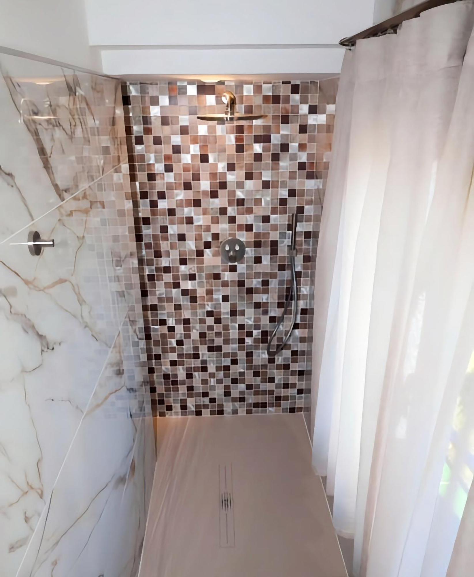 Deluxe Double or Twin Room Garden View