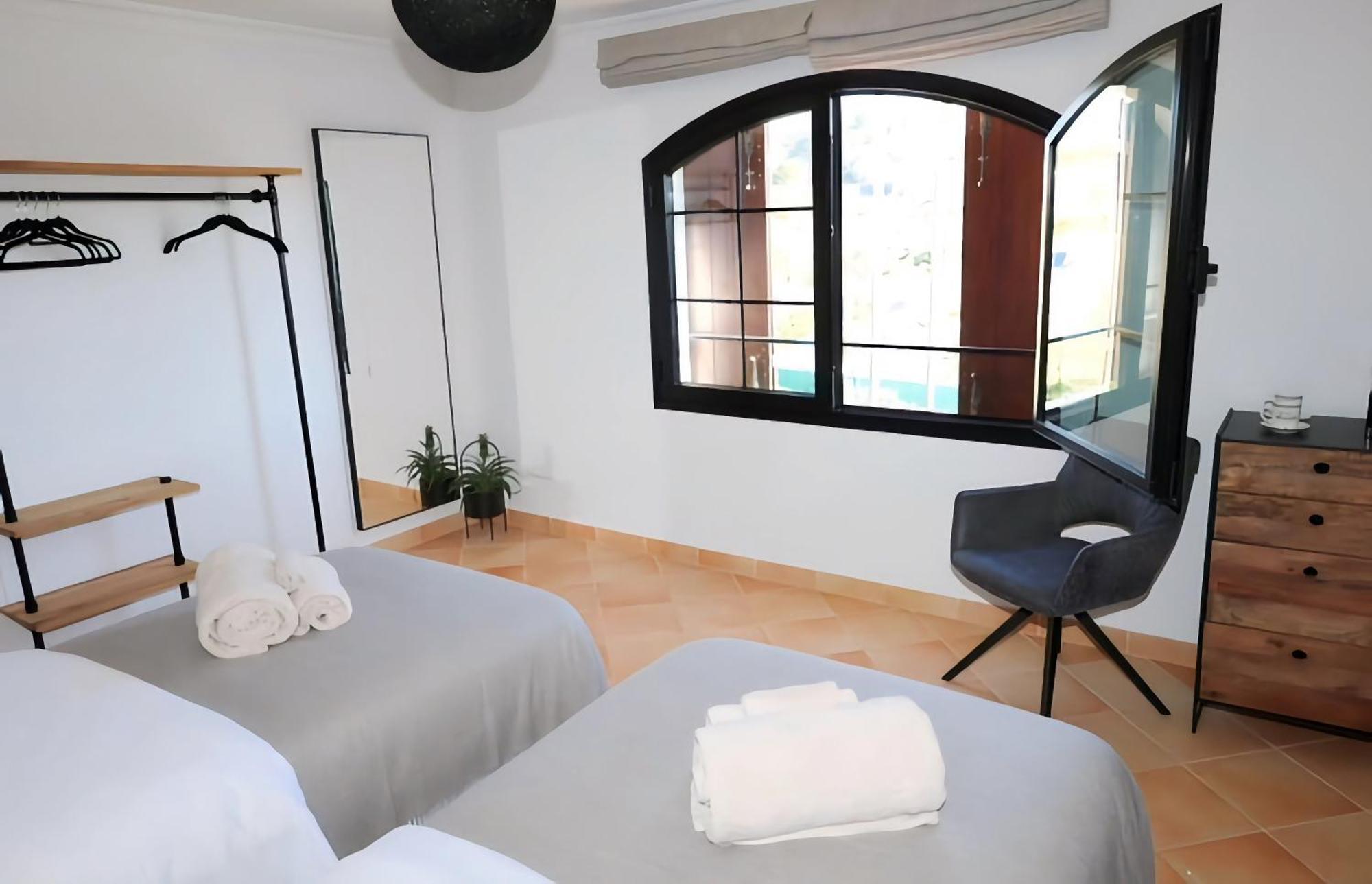 Deluxe Double or Twin Room Garden View