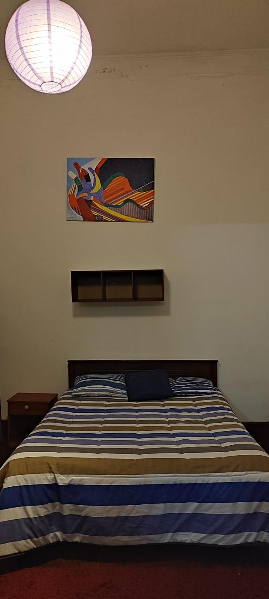 Habitación Triple Básica con baño compartido