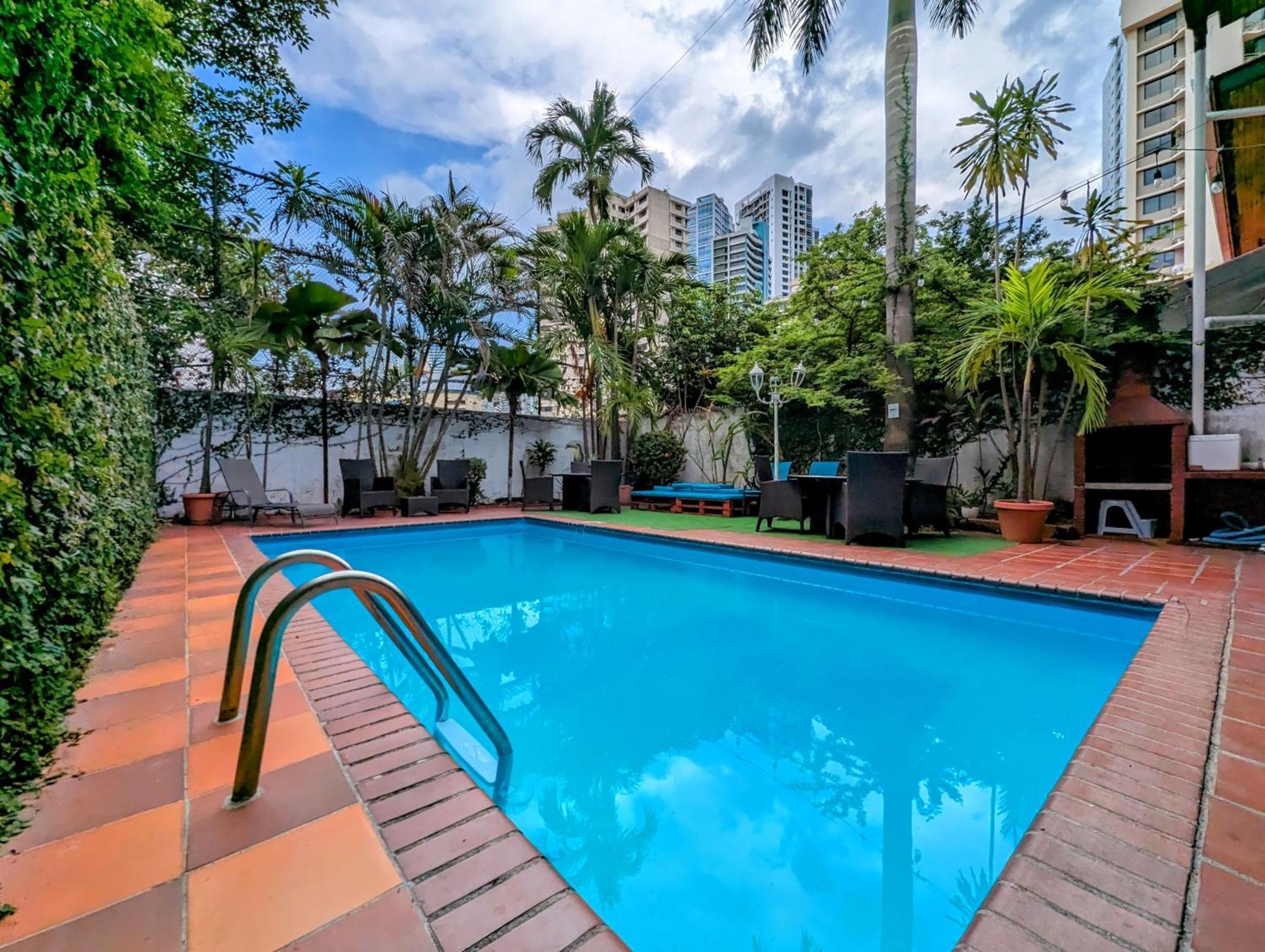 Double Room with Pool View,1708280417:JPEG