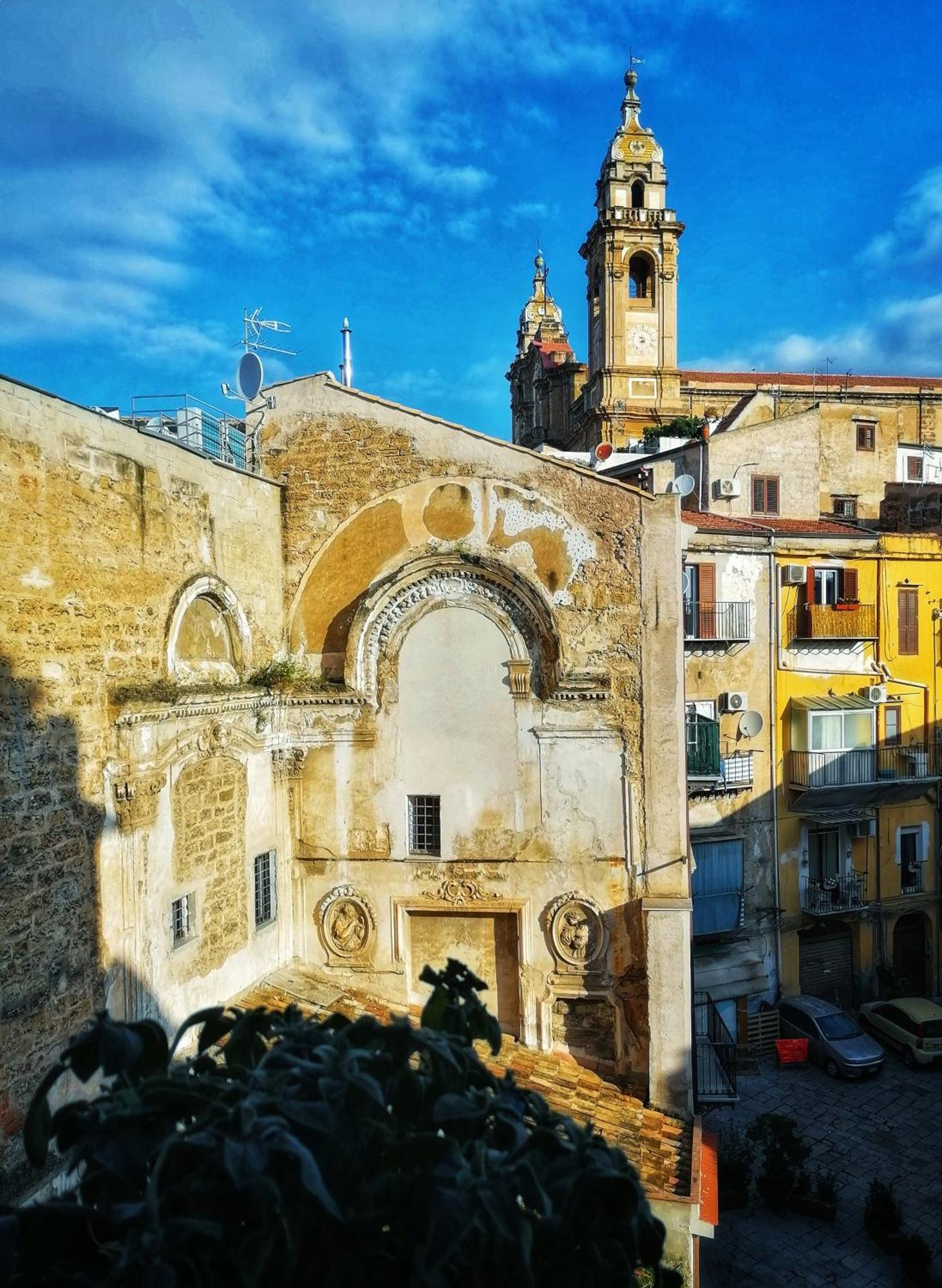 Camera Matrimoniale con Balcone