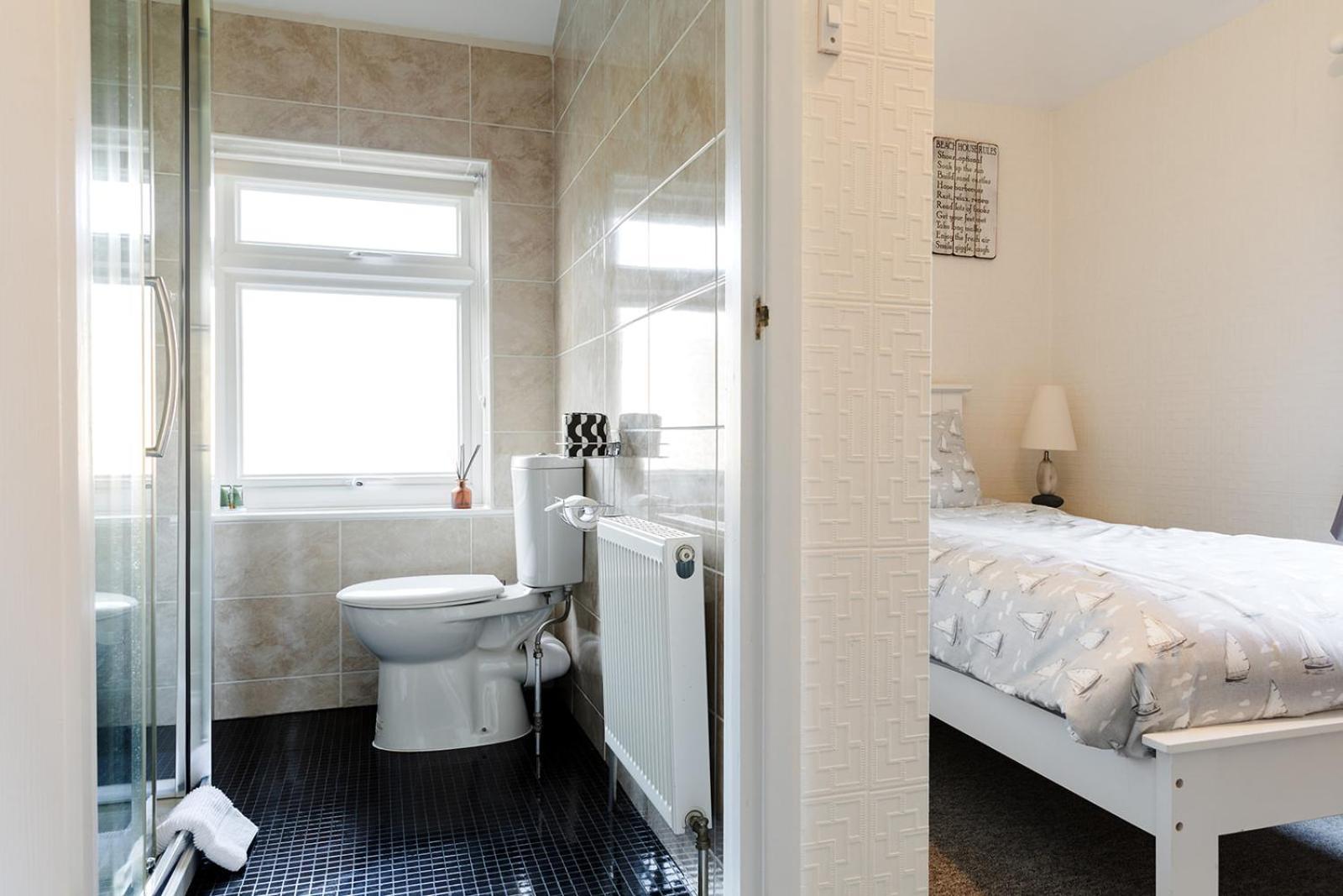 Single Room Private Bathroom