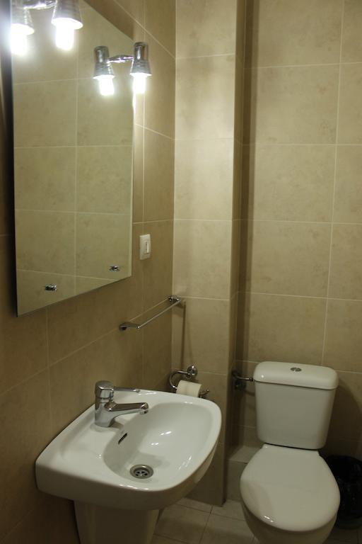 Quarto Duplo ou Twin com Casa de Banho Privativa e Vista