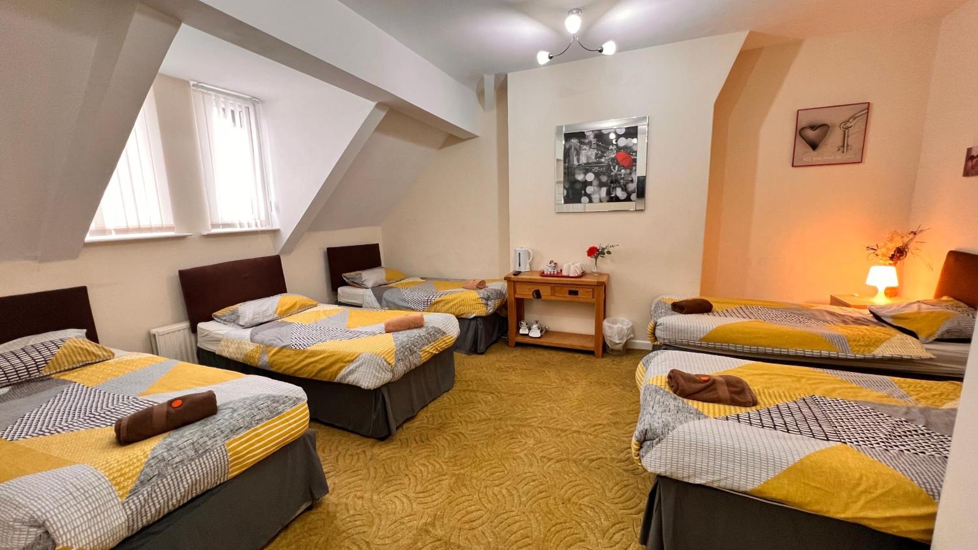 Family Room,1552715158:JPEG