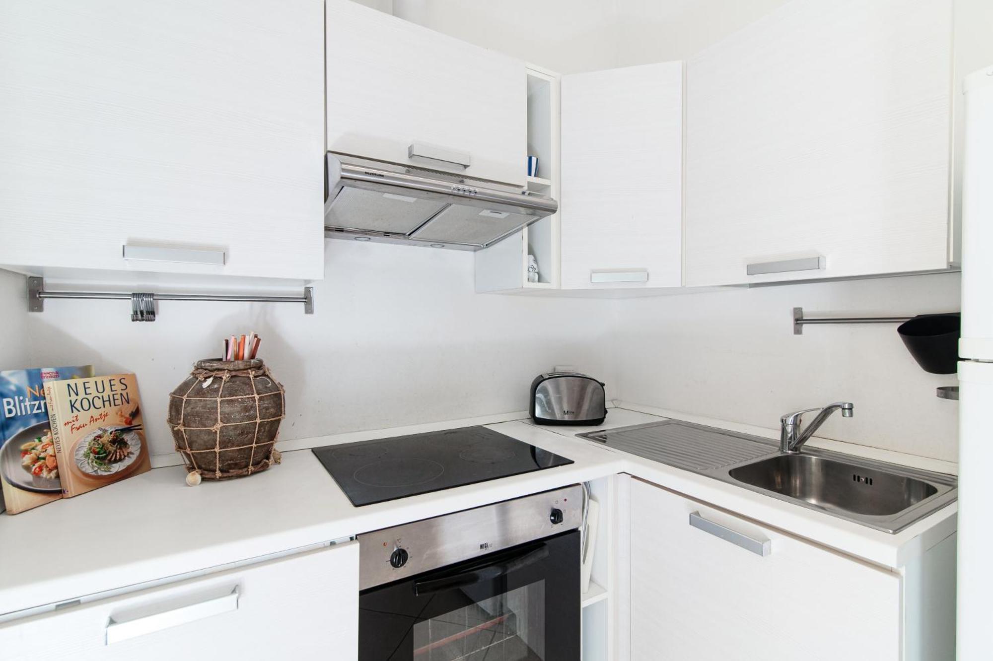 One-Bedroom Apartment,1554122965:JPEG