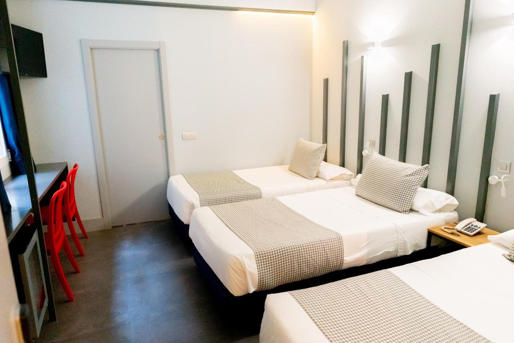 Quarto Triplo Básico