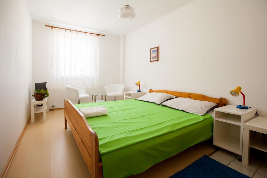 Studio Apartment with Balcony