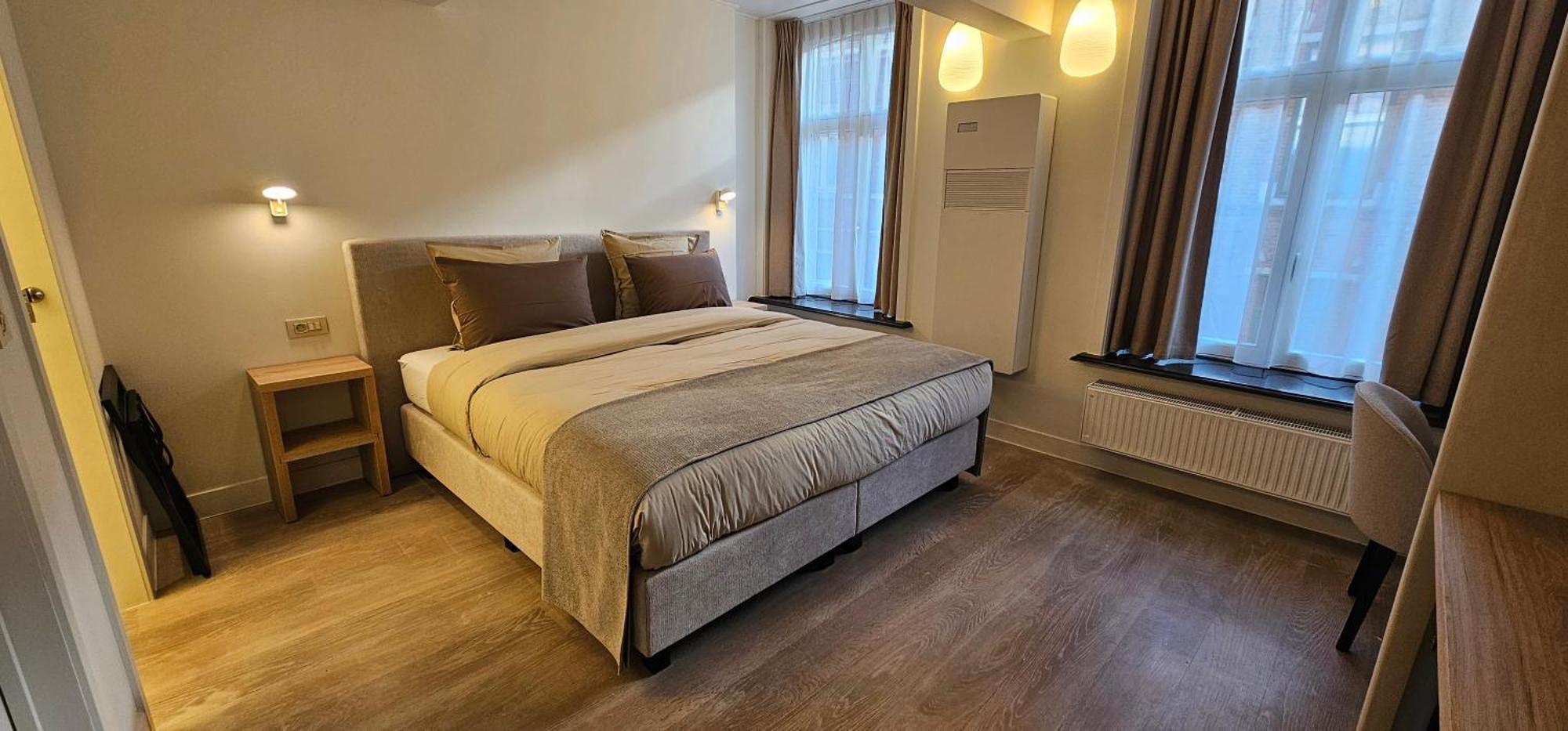 Double Room with Private Bathroom,1582258659:JPEG