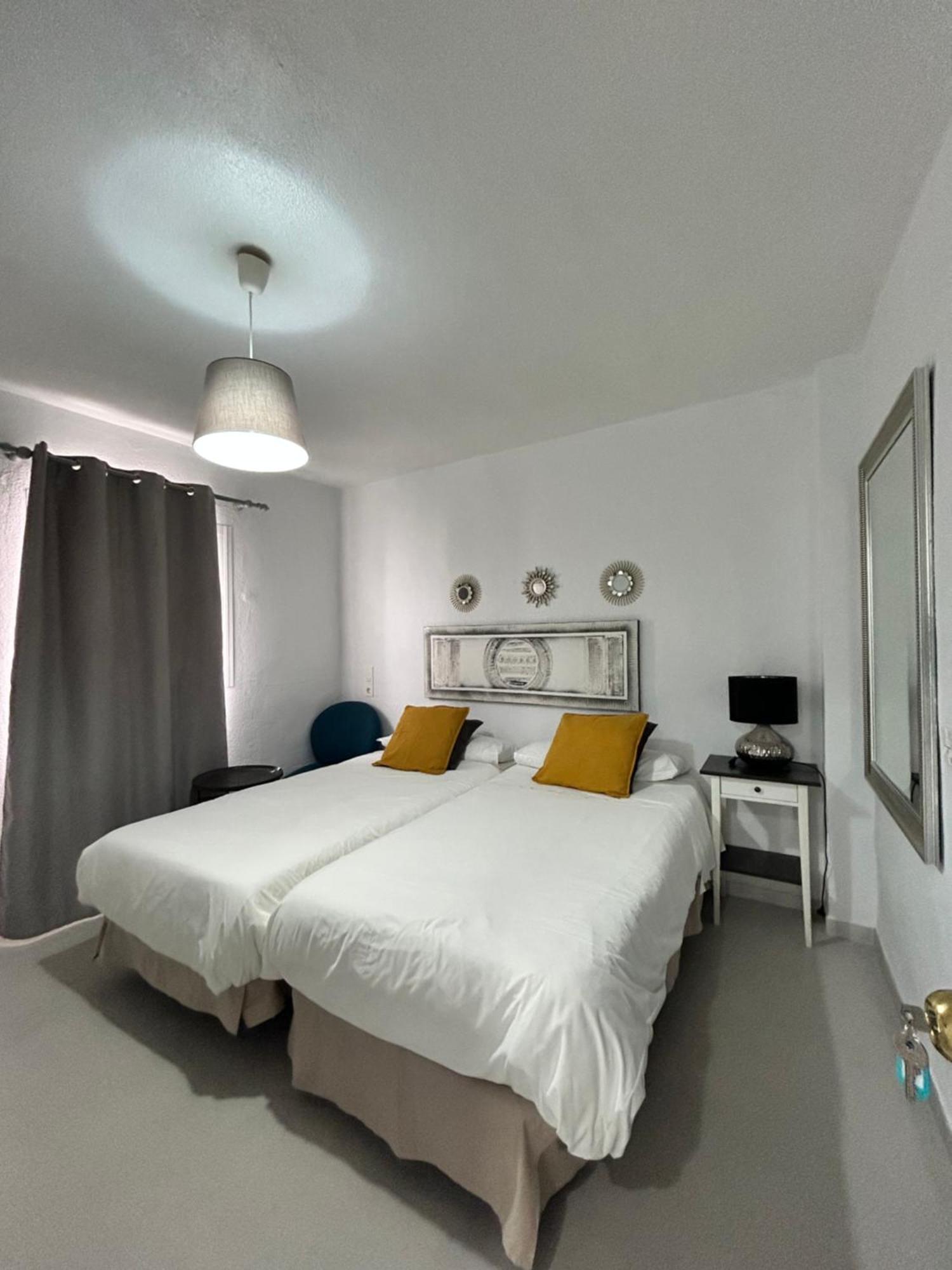 Double or Twin Interior Room