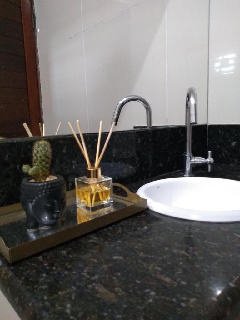 Apartamento de 2 Quartos com Varanda