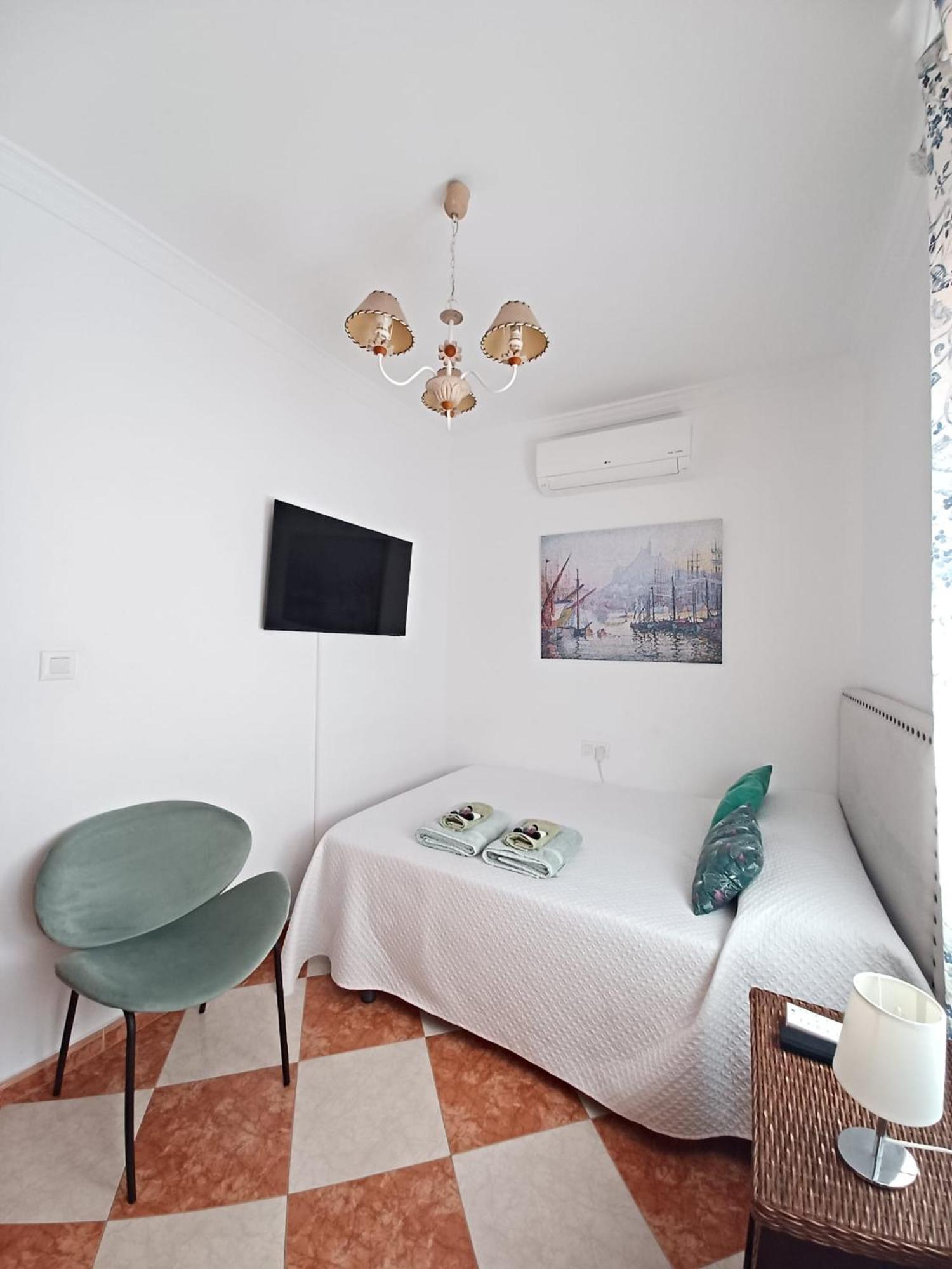 Standard Double Room with Shared Bathroom,1699534984:JPEG