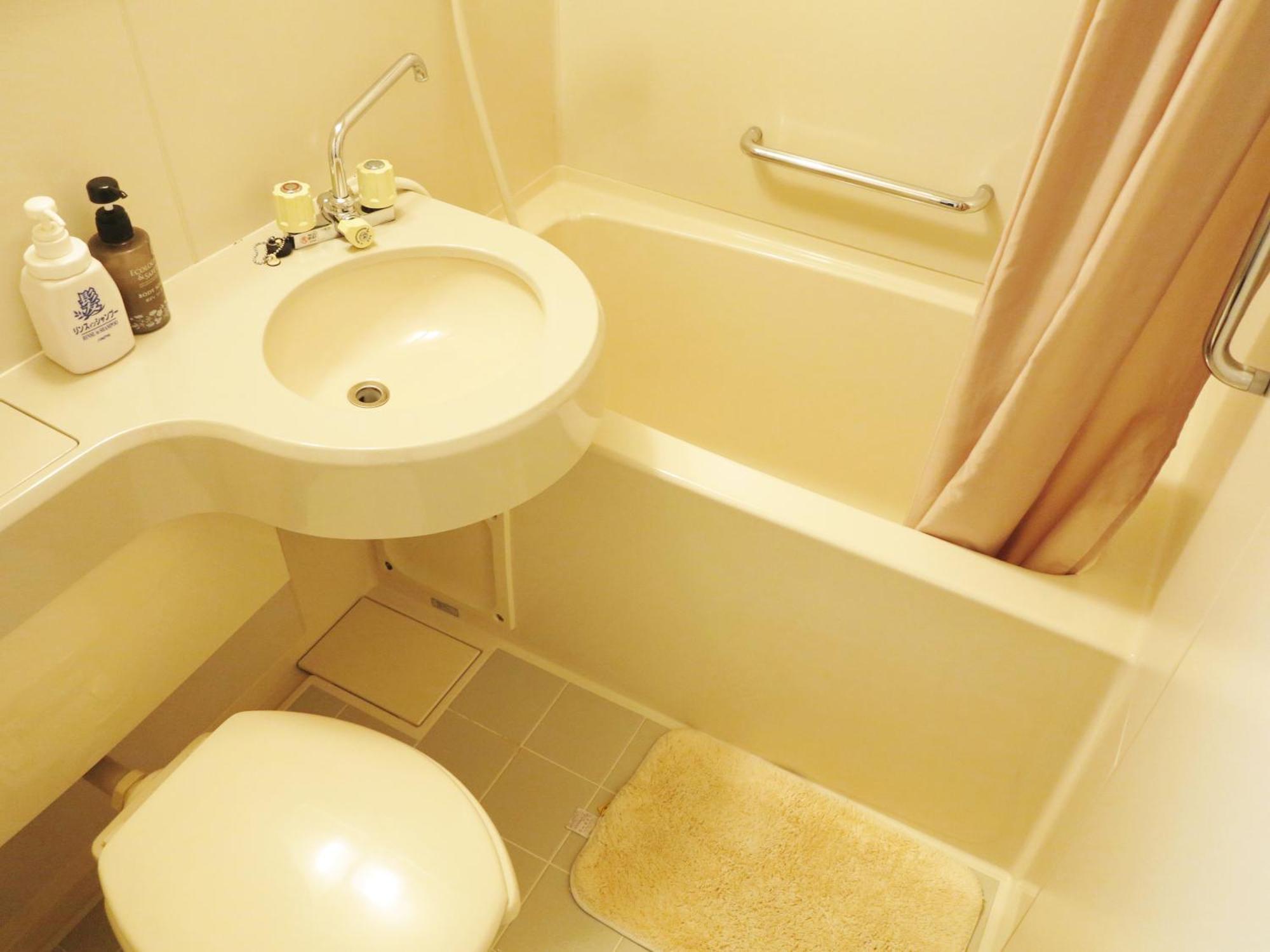 Single Room with Private Bathroom