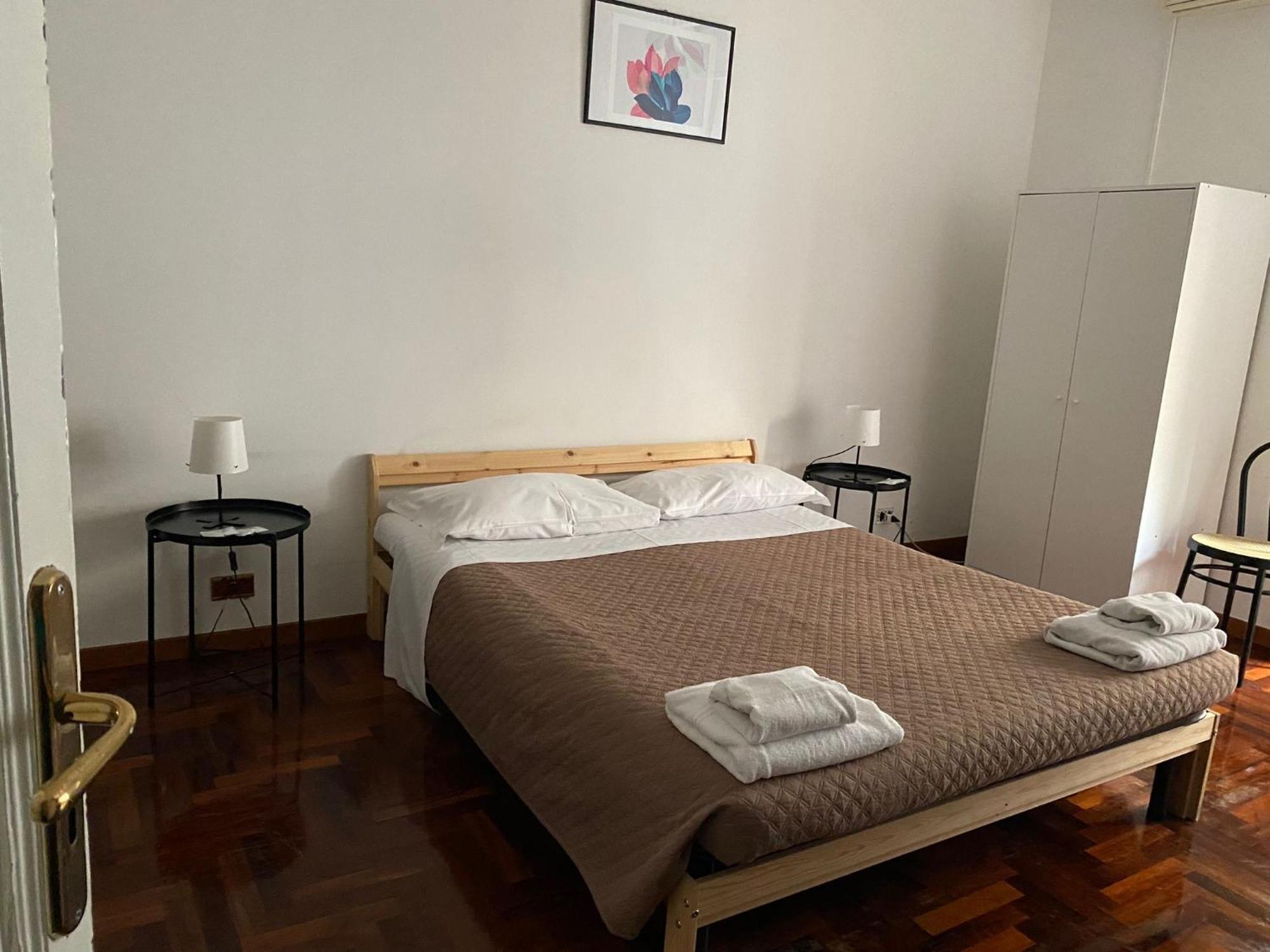 Double Room Private Bathroom